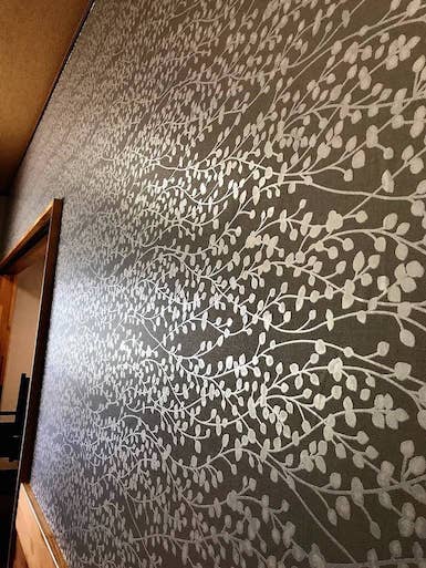 唐草模様って何か意味あるの 岡山で壁紙と床の貼替えを任せられる専門店 サカケンプラス 株